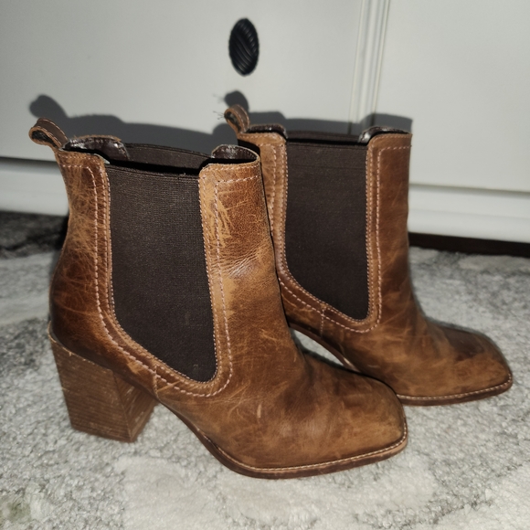 Aldo Grerasa Tan Leather Heeled Boots- Size 6.5 - Picture 4 of 6